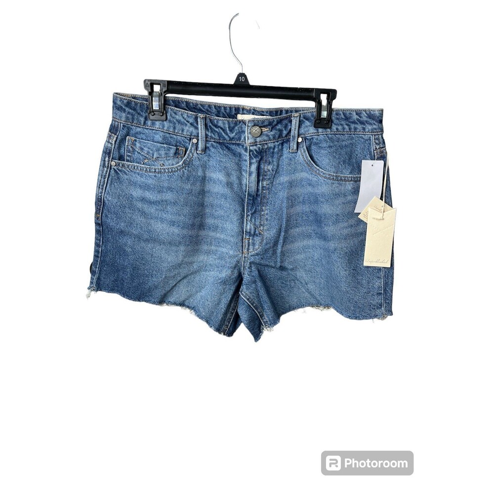 NWT Women’s Unpublished  Jessa-Boyish Denim Jean Short Size 31 #334